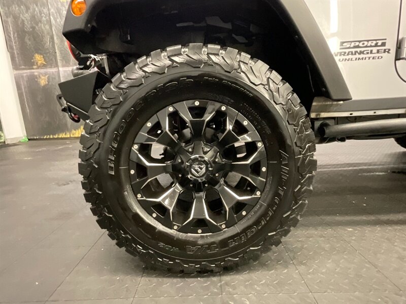 2014 Jeep Wrangler Unlimited Sport S 4X4 / Hard Top / LIFTED LIFTED  CUSTOM BUILT / WINCH / BUMPER / LIGHT BARS / BACKUP CAMERA / LIFTED w/ 35 " BF GOODRICH TIRES & FUEL WHEELS / SHARP & CLEAN - Photo 23 - Gladstone, OR 97027