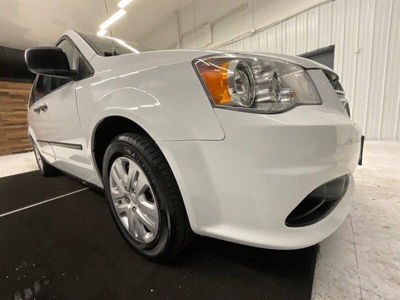 2015 Dodge Grand Caravan American Value Package / V6 / 8-Passenger /1-OWNER  / LOCAL OREGON MINIVAN / Towing Package / 137,000 MILES - Photo 29 - Gladstone, OR 97027