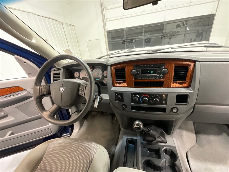 2006 Dodge Ram 1500 BIG HORN 4X4 6-SPEED MANUAL / 4.7L V8 /NEW TIRES /SHORT BED / ZERO RUST - Photo 17 - Gladstone, OR 97027