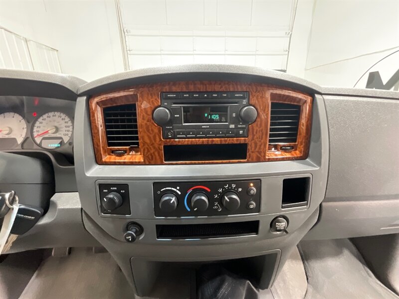 2006 Dodge Ram 1500 BIG HORN 4X4 6-SPEED MANUAL / 4.7L V8 /NEW TIRES /SHORT BED / ZERO RUST - Photo 18 - Gladstone, OR 97027