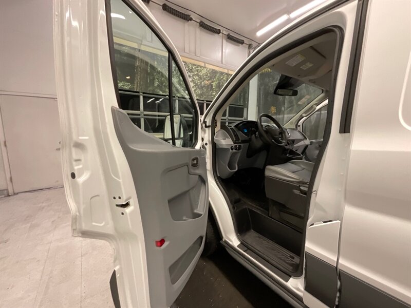 2016 Ford Transit 150 CARGO VAN / 3.7L V6 / Backup Camera / LOW MILE   - Photo 46 - Gladstone, OR 97027