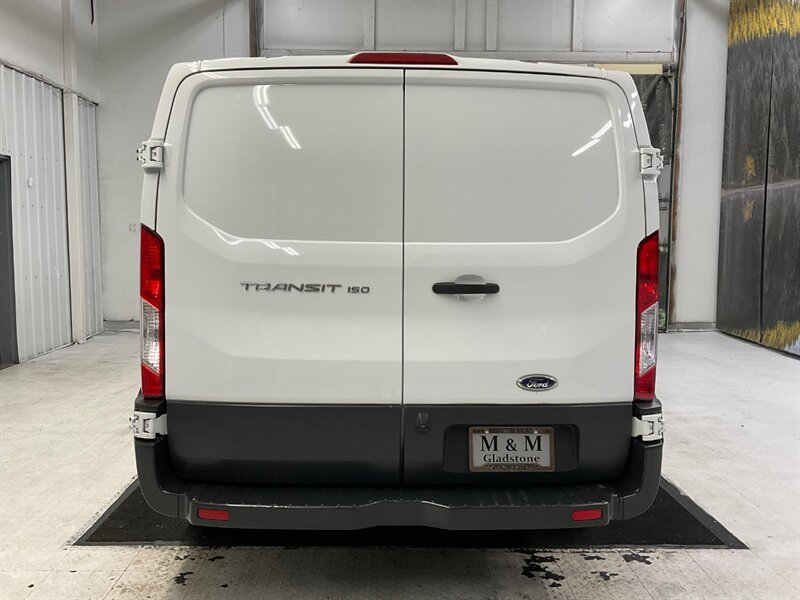 2016 Ford Transit 150 CARGO VAN / 3.7L V6 / Backup Camera / LOW MILE   - Photo 6 - Gladstone, OR 97027