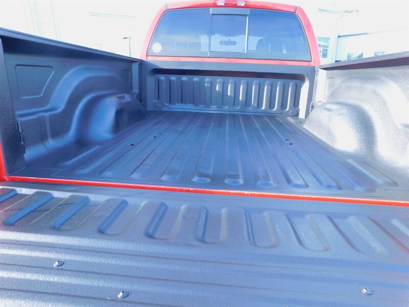 2004 Dodge Ram 2500 SLT 4X4 / 5.9L CUMMI   - Photo 37 - Gladstone, OR 97027