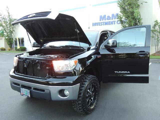 2008 Toyota Tundra SR5 Double Cab / 4X4 / TRD OFF ROAD / LIFTED !!!   - Photo 11 - Portland, OR 97217