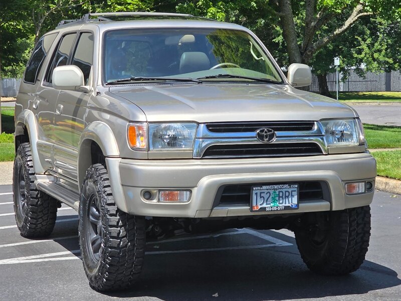 2001 Toyota 4Runner Limited 4X4 / LEATHER / NEW TIRES / NEW LIFT  / V6 3.4 L / SUN ROOF / HEATED SEATS / LOCAL CAR / NO RUST - Photo 2 - Portland, OR 97217