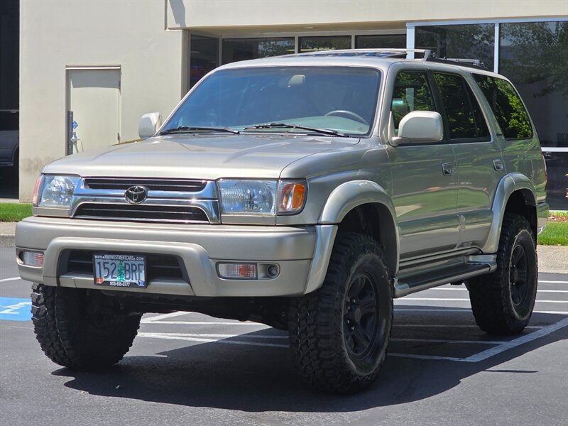 2001 Toyota 4Runner Limited 4X4 / LEATHER / NEW TIRES / NEW LIFT  / V6 3.4 L / SUN ROOF / HEATED SEATS / LOCAL CAR / NO RUST - Photo 1 - Portland, OR 97217