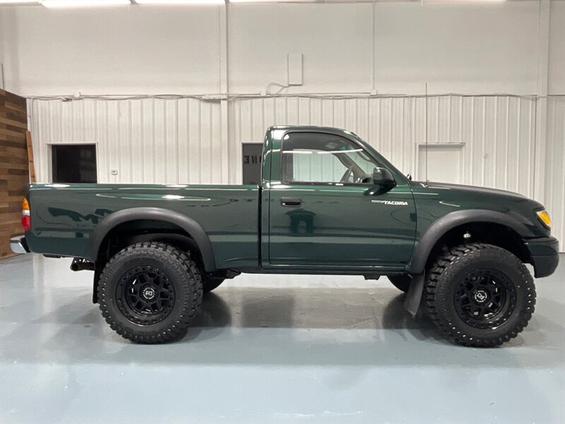 2003 Toyota Tacoma Regular Cab 4X4 / 2.7L 4Cyl / 5-SPEED / LIFTED  / ZERO RUST / NEW LIFT KIT + NEW WHEELS & TIRES - Photo 4 - Gladstone, OR 97027