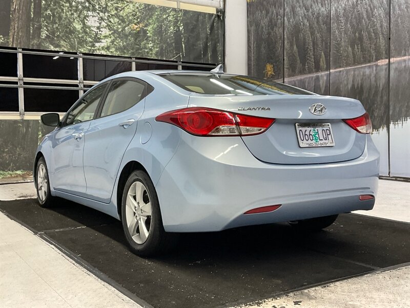 2013 Hyundai Elantra GLS Sedan / 1.8L 4Cyl / Excel Cond   - Photo 8 - Gladstone, OR 97027