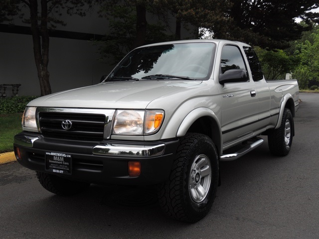 2000 Toyota Tacoma SR5 V6/ 4x4/ Xtra Cab/ 1-OWNER/ 46,450 miles   - Photo 1 - Portland, OR 97217