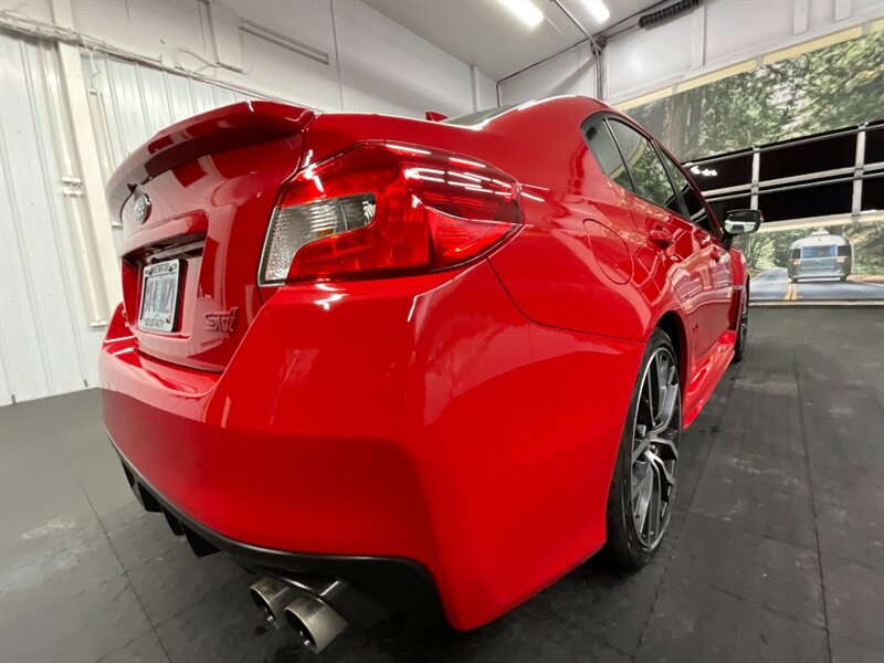 2021 Subaru WRX STI Limited AWD / Turbo / 6-SPEED / 10,000 MILES  1-OWNER / LOCAL CAR / Navigation / Sunroof / LIKE NEW !! - Photo 11 - Gladstone, OR 97027