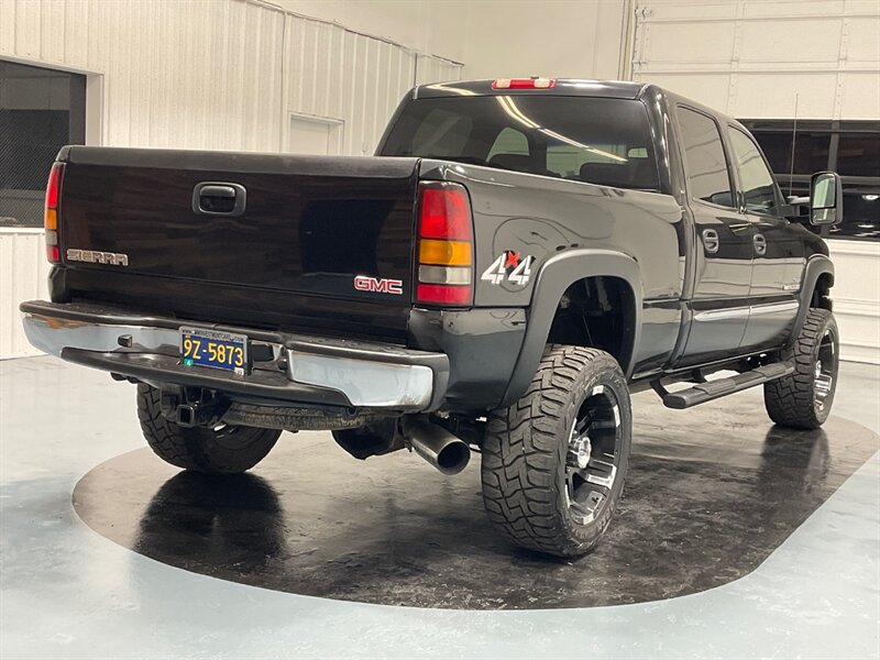 2006 GMC Sierra 2500 SLT Crew Cab 4X4 / 6.6L DIESEL / LBZ MOTOR /LIFTED  / Leather / RUST FREE - Photo 8 - Gladstone, OR 97027