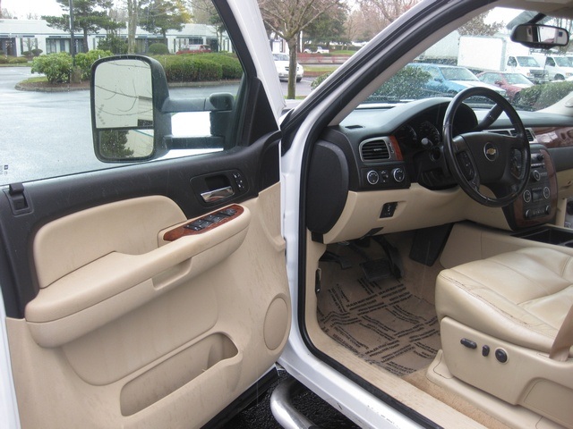 2007 Chevrolet Silverado 2500 LTZ 4X4 * DURAMAX Diesel * CrewCab LongBed/Leather   - Photo 31 - Portland, OR 97217