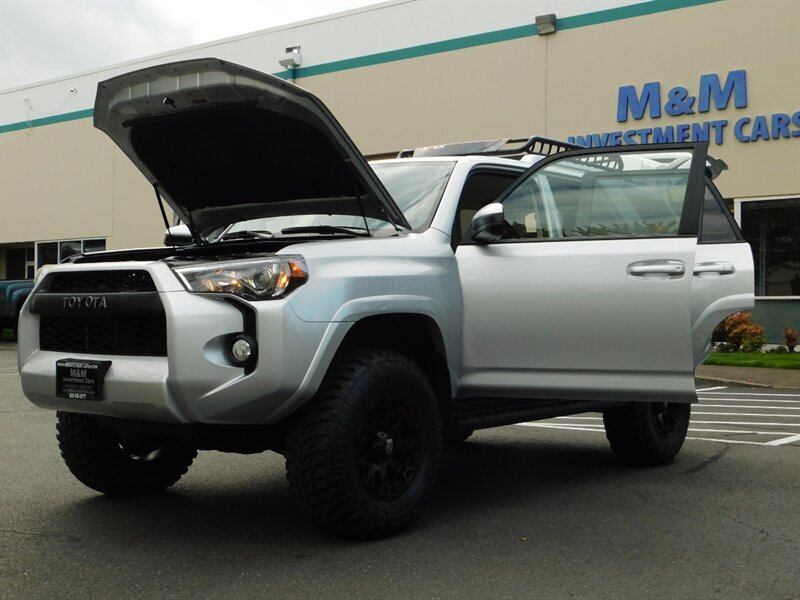 2018 Toyota 4Runner SR5 4X4 Leather Heated Seats / TRD GRILL / LIFTED   - Photo 25 - Portland, OR 97217