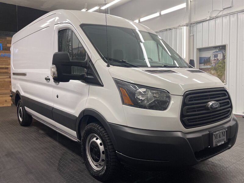 2015 Ford Transit 250 CARGO VAN / 3.2L DIESEL / LWB MEDIUM ROOF   - Photo 2 - Gladstone, OR 97027