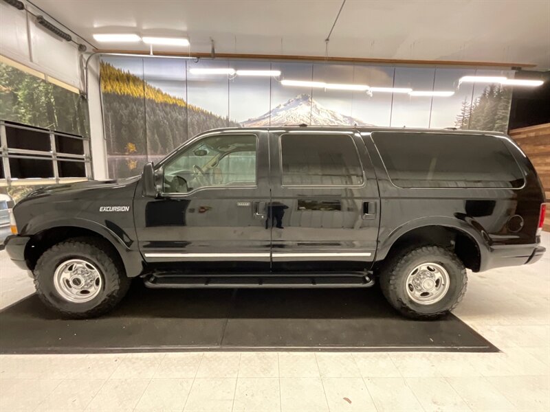 2001 Ford Excursion Limited 4X4 / 7.3L DIESEL / 3RD ROW SEAT / CLEAN  / RUST FREE / Leather & Heated Seats / NEW BF GOODRICH TIRES / 169,000 MILES - Photo 3 - Gladstone, OR 97027