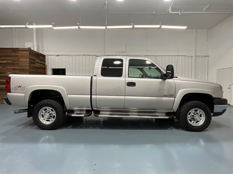 2007 Chevrolet Silverado 2500 LT 4X4 / 6.6L DIESEL / LBZ MOTOR / 74,000  / Allison Transmission - Photo 4 - Gladstone, OR 97027