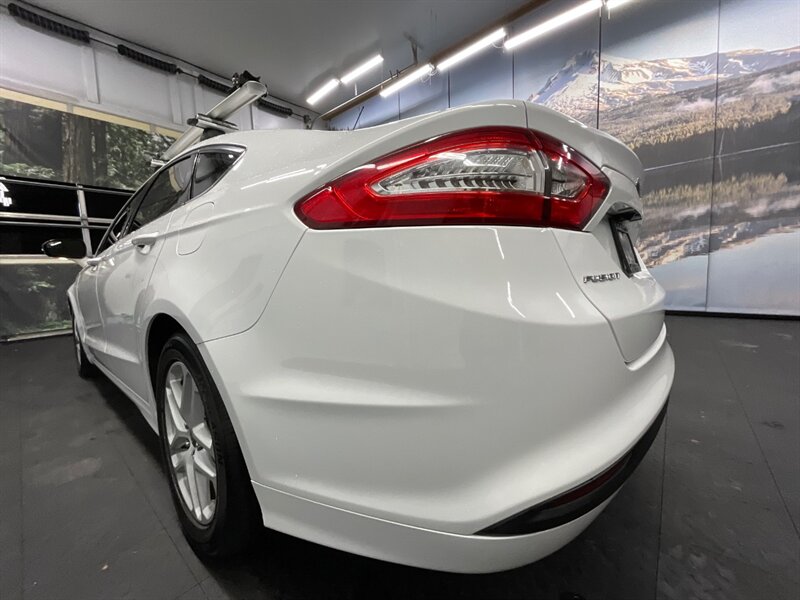 2013 Ford Fusion SE Sedan / 2.5L 4Cyl / 1-OWNER / Backup Camera  ROOF RACK / SHARP & CLEAN - Photo 10 - Gladstone, OR 97027