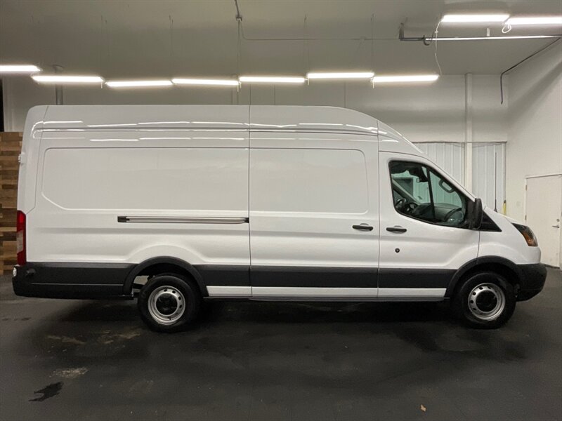 2018 Ford Transit 250 Cargo Van LWB HIGHROOF / 33,000 MILES  LOCAL VAN / LONG WHEEL BASE & HIGHROOF / BACKUP CAMERA / CLEAN !! - Photo 4 - Gladstone, OR 97027