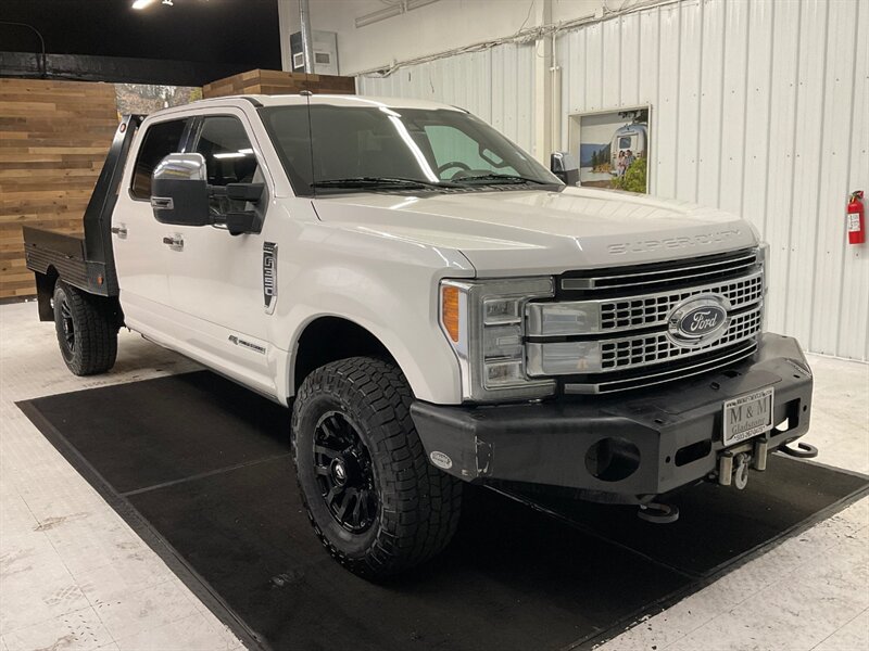 2017 Ford F-350 Platinum Crew Cab 4X4 / 6.7L DIESEL / FLAT BED  / Panoramic Sunroof / Winch / Custom Bumper / LOCAL OREGON TRUCK / FULLY LOADED - Photo 2 - Gladstone, OR 97027