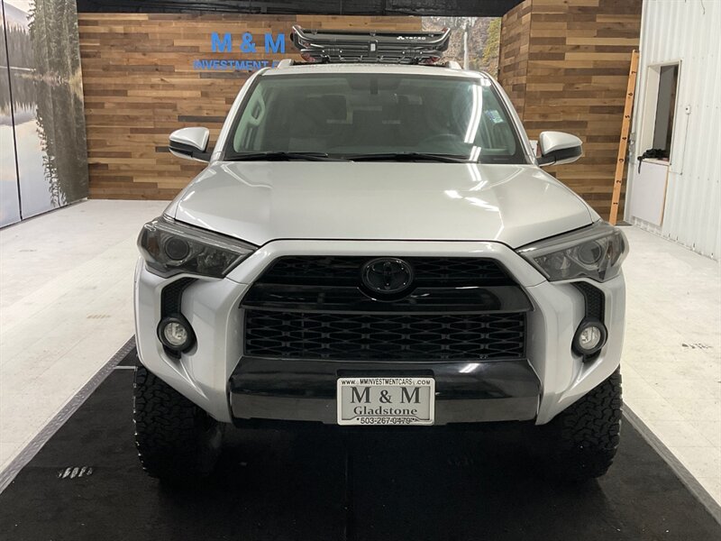 2016 Toyota 4Runner SR5 4X4 / THIRD ROW SEAT / LIFTED  / BRAND NEW WHEELS & TIRES / SHARP & CLEAN !! - Photo 5 - Gladstone, OR 97027