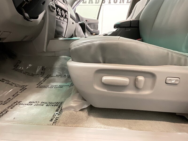 2004 Toyota 4Runner Limited 4X4 V6 / 1-OWNER / LIFTED LIFTED / NEW LIFT + NEW WHEELS & TIRES / ZERO RUST / LEATHER HEATED SEATS / SUNROOF - Photo 36 - Gladstone, OR 97027