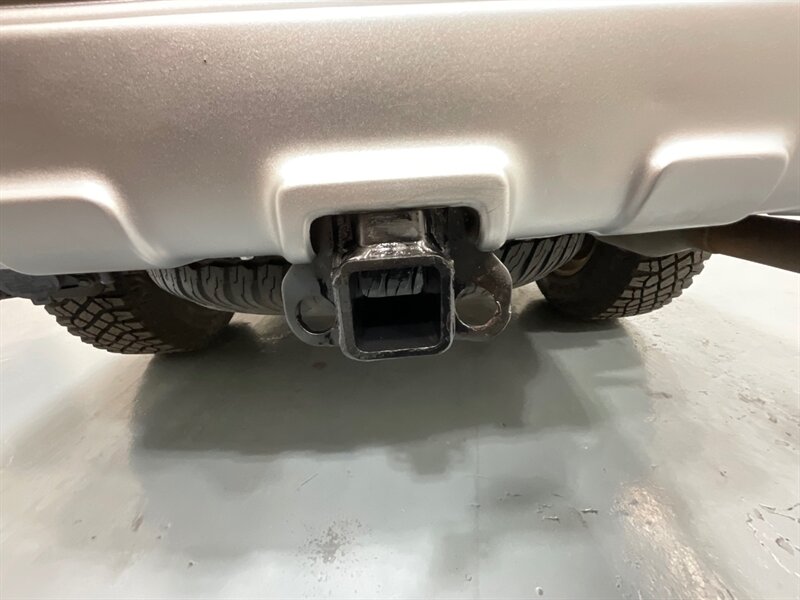 2004 Toyota 4Runner Limited 4X4 V6 / 1-OWNER / LIFTED LIFTED / NEW LIFT + NEW WHEELS & TIRES / ZERO RUST / LEATHER HEATED SEATS / SUNROOF - Photo 24 - Gladstone, OR 97027