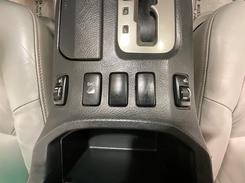 2004 Toyota 4Runner Limited 4X4 V6 / 1-OWNER / LIFTED LIFTED / NEW LIFT + NEW WHEELS & TIRES / ZERO RUST / LEATHER HEATED SEATS / SUNROOF - Photo 19 - Gladstone, OR 97027