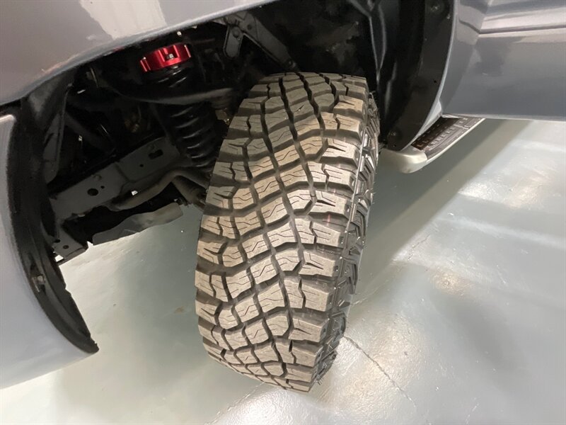 2004 Toyota 4Runner Limited 4X4 V6 / 1-OWNER / LIFTED LIFTED / NEW LIFT + NEW WHEELS & TIRES / ZERO RUST / LEATHER HEATED SEATS / SUNROOF - Photo 23 - Gladstone, OR 97027