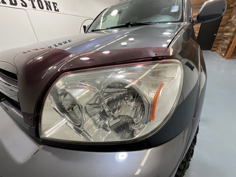 2004 Toyota 4Runner Limited 4X4 V6 / 1-OWNER / LIFTED LIFTED / NEW LIFT + NEW WHEELS & TIRES / ZERO RUST / LEATHER HEATED SEATS / SUNROOF - Photo 26 - Gladstone, OR 97027