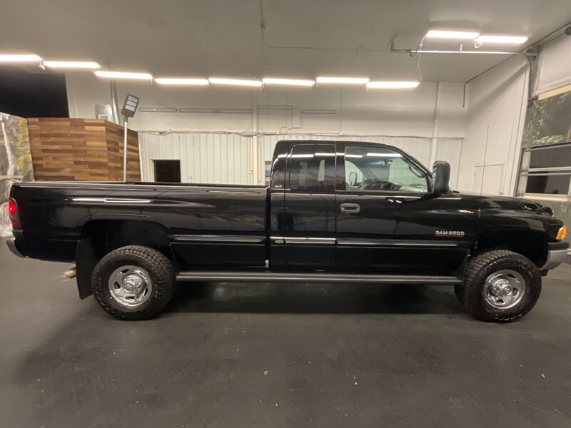 1999 Dodge Ram 2500 Laramie SLT 4X4 / 5.9L DIESEL / 108,000 MILES   - Photo 4 - Gladstone, OR 97027