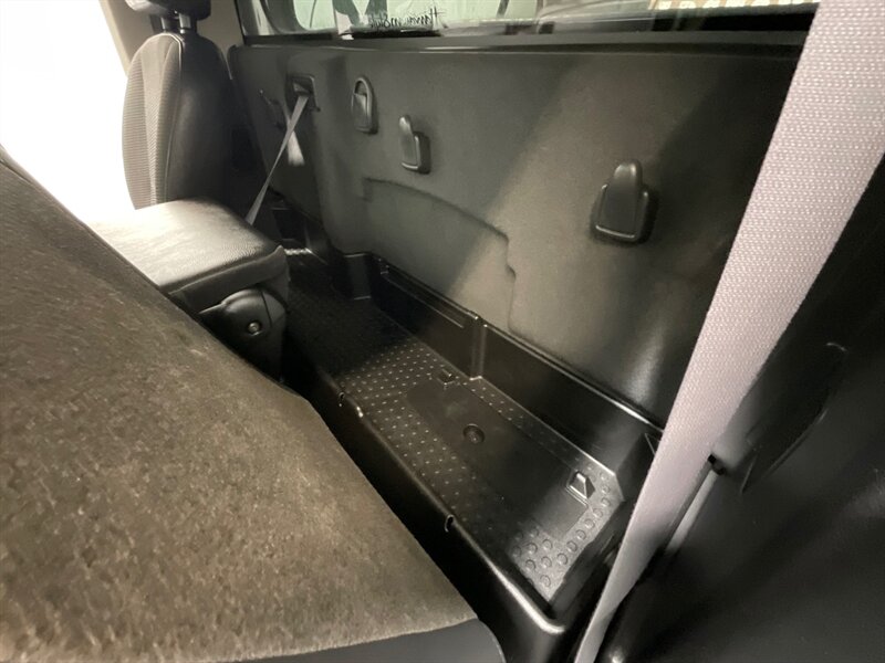 2005 Dodge Ram 2500 ST Regular Cab / 5.9L DIESEL / 6-SPEED / 57K MILES  / RWD / LONG BED / STANDARD CAB / LOCAL TRUCK W. ZERO RUST - Photo 11 - Gladstone, OR 97027