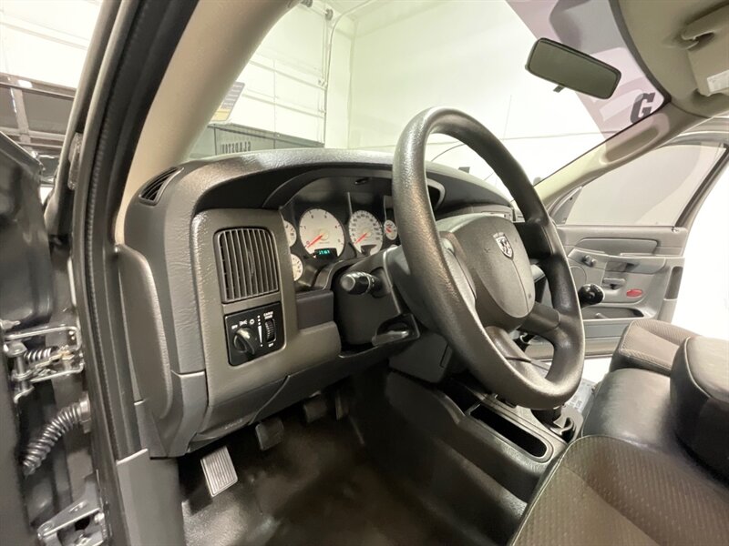 2005 Dodge Ram 2500 ST Regular Cab / 5.9L DIESEL / 6-SPEED / 57K MILES  / RWD / LONG BED / STANDARD CAB / LOCAL TRUCK W. ZERO RUST - Photo 14 - Gladstone, OR 97027