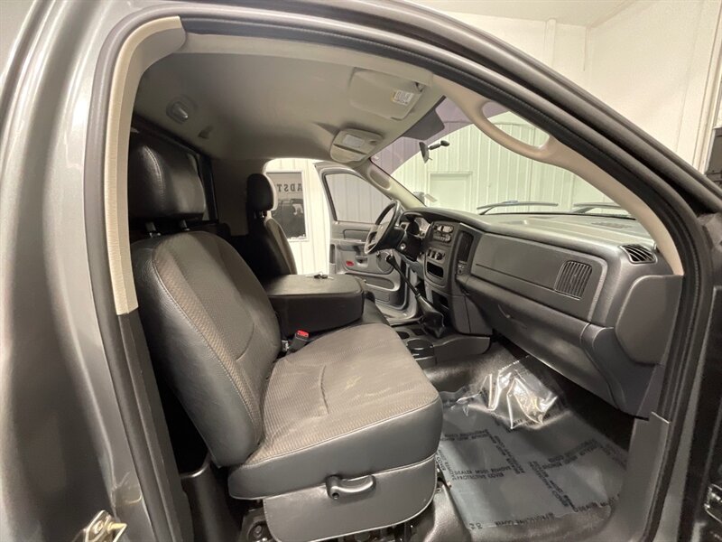 2005 Dodge Ram 2500 ST Regular Cab / 5.9L DIESEL / 6-SPEED / 57K MILES  / RWD / LONG BED / STANDARD CAB / LOCAL TRUCK W. ZERO RUST - Photo 12 - Gladstone, OR 97027
