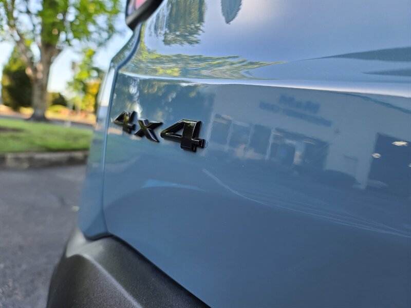 2018 Jeep Renegade Altitude SPORT UTILITY / 4X4 / MY SKY DUAL PANEL  ROOF / 6 SPEED MANUAL / Blacked Out / FACTORY WARRANTY - Photo 58 - Portland, OR 97217