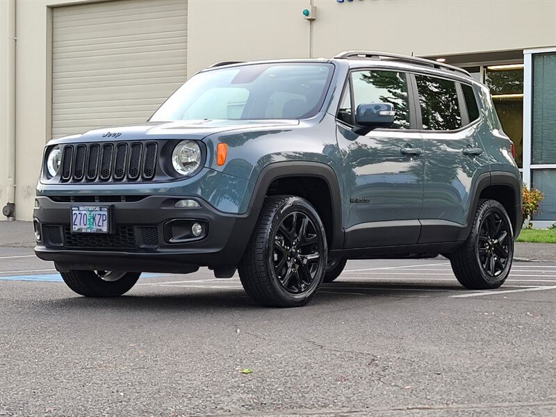 2018 Jeep Renegade Altitude SPORT UTILITY / 4X4 / MY SKY DUAL PANEL  ROOF / 6 SPEED MANUAL / Blacked Out / FACTORY WARRANTY - Photo 61 - Portland, OR 97217