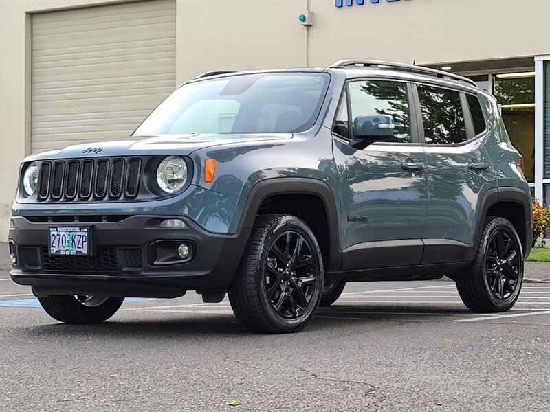 2018 Jeep Renegade Altitude SPORT UTILITY / 4X4 / MY SKY DUAL PANEL  ROOF / 6 SPEED MANUAL / Blacked Out / FACTORY WARRANTY - Photo 65 - Portland, OR 97217