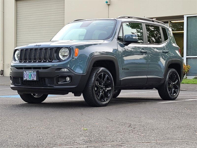 2018 Jeep Renegade Altitude SPORT UTILITY / 4X4 / MY SKY DUAL PANEL  ROOF / 6 SPEED MANUAL / Blacked Out / FACTORY WARRANTY - Photo 59 - Portland, OR 97217