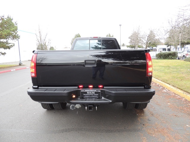 1998 Chevrolet K3500 Silverado / 4X4 / DUALLY / CrewCab /Long Bed   - Photo 8 - Portland, OR 97217