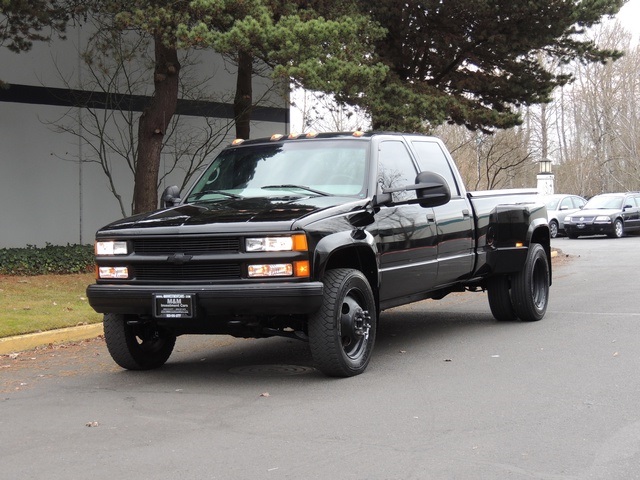 1998 Chevrolet K3500 Silverado / 4X4 / DUALLY / CrewCab /Long Bed   - Photo 43 - Portland, OR 97217