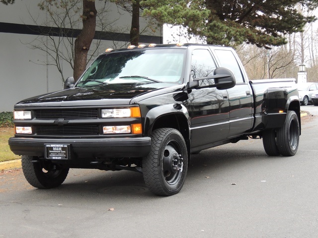 1998 Chevrolet K3500 Silverado / 4X4 / DUALLY / CrewCab /Long Bed   - Photo 42 - Portland, OR 97217