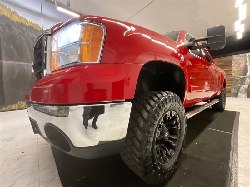 2008 GMC Sierra 2500 SLT 4X4 / 6.6L DURAMAX DIESEL / LIFTED  / BRAND NEW WHEELS & TIRES / LEATHER & SUNROOF / LOCAL TRUCK / RUST FREE - Photo 9 - Gladstone, OR 97027