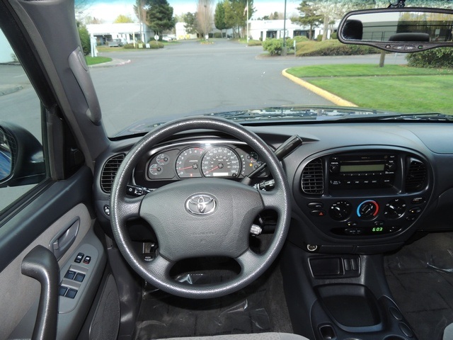 2005 Toyota Tundra SR5 DOUBLE CAB / 4X4 / Moon Roof / 1-Owner   - Photo 27 - Portland, OR 97217