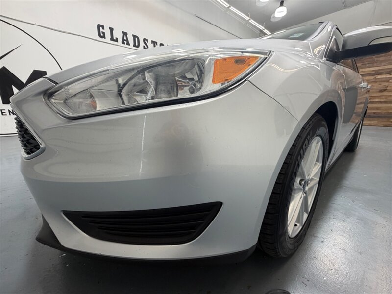 2015 Ford Focus SE 4dr Sedan / 2.0L 4Cyl / Backup Cam / Gas Saver / Local Car / ONLY 115k Miles - Photo 41 - Gladstone, OR 97027