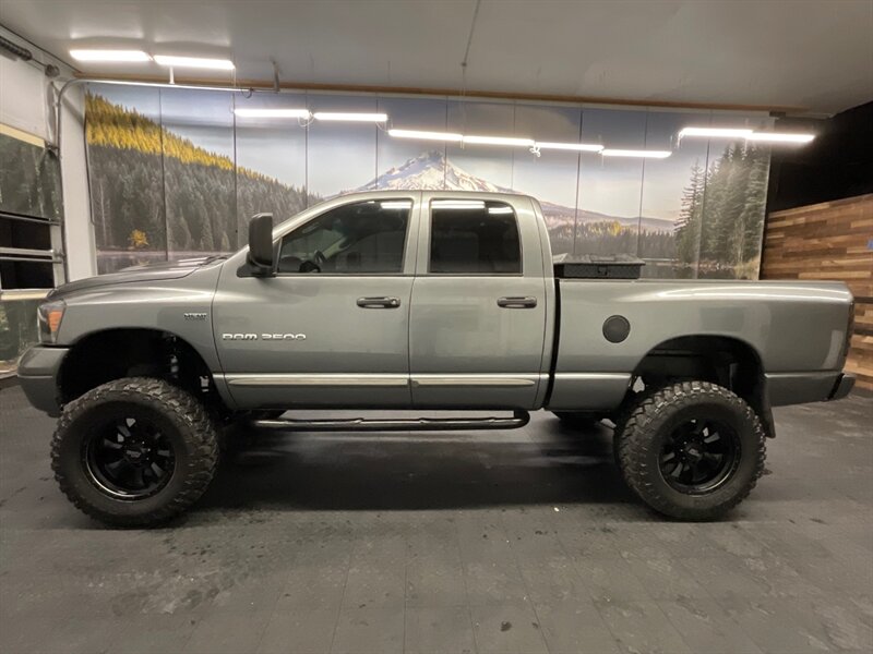 2006 Dodge Ram 2500 Sport Edition Quad Cab 4X4 / 5.7L HEMI / LIFTED  37 " MUD TIRES & 20 " WHEELS / LIFTED / LEATHER SEATS / SPORT EDITION / LOCAL TRUCK / RUST FREE - Photo 3 - Gladstone, OR 97027