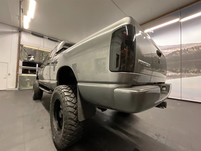 2006 Dodge Ram 2500 Sport Edition Quad Cab 4X4 / 5.7L HEMI / LIFTED  37 " MUD TIRES & 20 " WHEELS / LIFTED / LEATHER SEATS / SPORT EDITION / LOCAL TRUCK / RUST FREE - Photo 11 - Gladstone, OR 97027