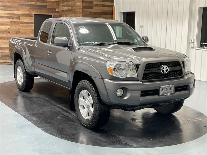 2011 Toyota Tacoma V6 TRD SPORT 4X4 / 1-OWNER LOCAL / Long Bed  / ZERO RUST - Photo 51 - Gladstone, OR 97027