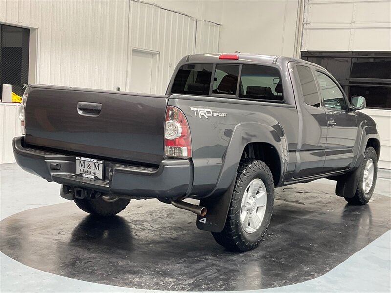 2011 Toyota Tacoma V6 TRD SPORT 4X4 / 1-OWNER LOCAL / Long Bed  / ZERO RUST - Photo 9 - Gladstone, OR 97027