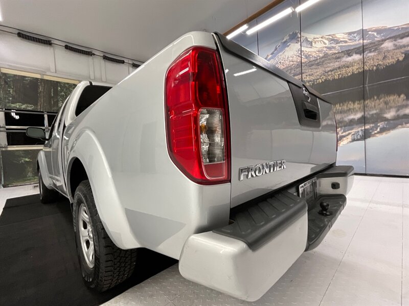 2017 Nissan Frontier S King Cab 4-Door / 2.5L 4Cyl / 5-SPEED MANUAL  /1-OWNER LOCAL / RUST FREE / 81,000 MILES - Photo 11 - Gladstone, OR 97027
