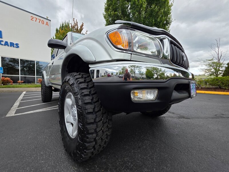 2002 Toyota Tacoma 4X4 / 5-SPEED MANUAL / 4-CYL 2.7 L / LIFTED XTRA CAB / NEW TIRES / 162K MILES - Photo 9 - Portland, OR 97217