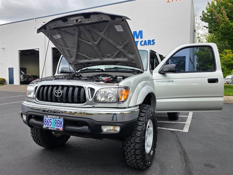 2002 Toyota Tacoma 4X4 / 5-SPEED MANUAL / 4-CYL 2.7 L / LIFTED XTRA CAB / NEW TIRES / 162K MILES - Photo 25 - Portland, OR 97217